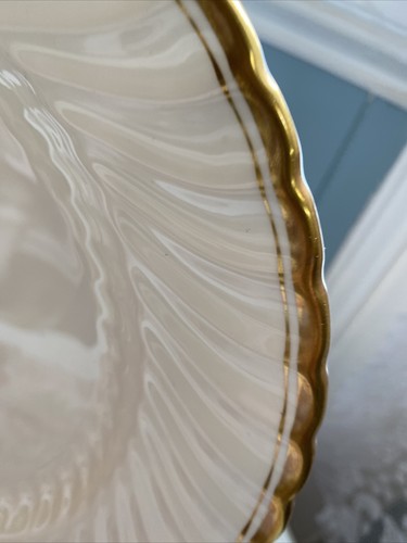 Aynsley England Elegance Plate Gold Floral 10.75” - Picture 3 of 5