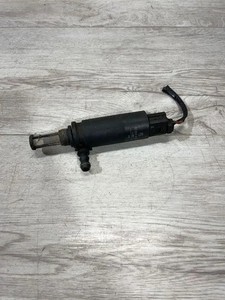 BMW 7 E65, E66, E67 Scheinwerferwaschmotor 8377613 67128377613 3.00 35177057