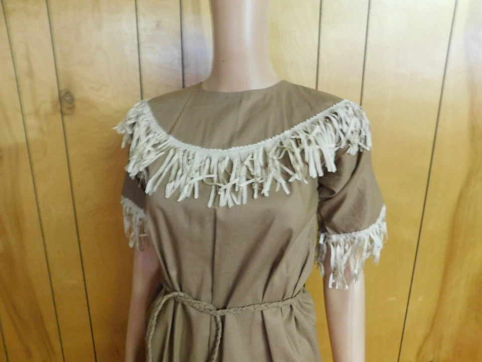 Disfraz nativo americano vintage de los años 50 con flecos crema vestido sacajawea mediano Foto 3 de 4