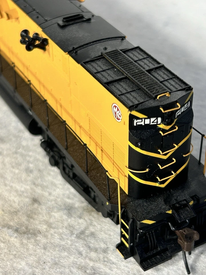 Rare Atlas Master Silver Vermont Northern RR Alco C-420 High Hood HO DCC Ready - Image 4 of 4