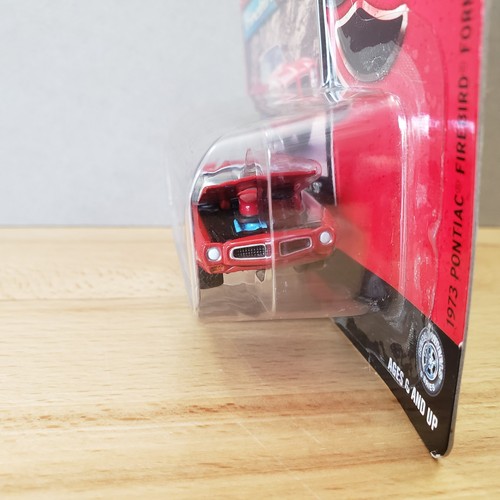 Johnny Lightning 1973 Pontiac Firebird Formula SD Diecast 1:64 Red - Picture 10 of 10