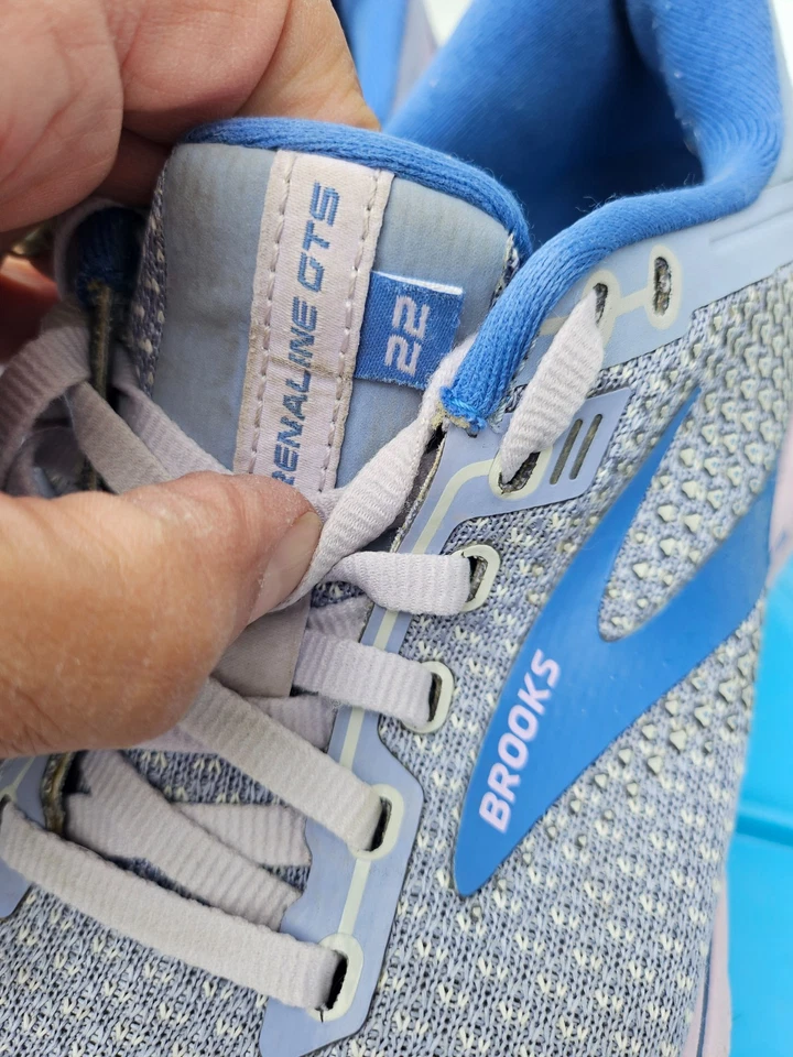 Brooks Adrenaline GTS 22 Mujer Talla 7 Azul Claro/Rosa Zapatos para Correr Tenis Foto 4 de 4