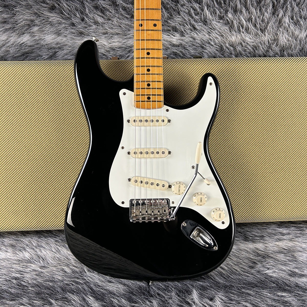 Fender American Vintage '57 Stratocaster Thin Lacquer Black 2004