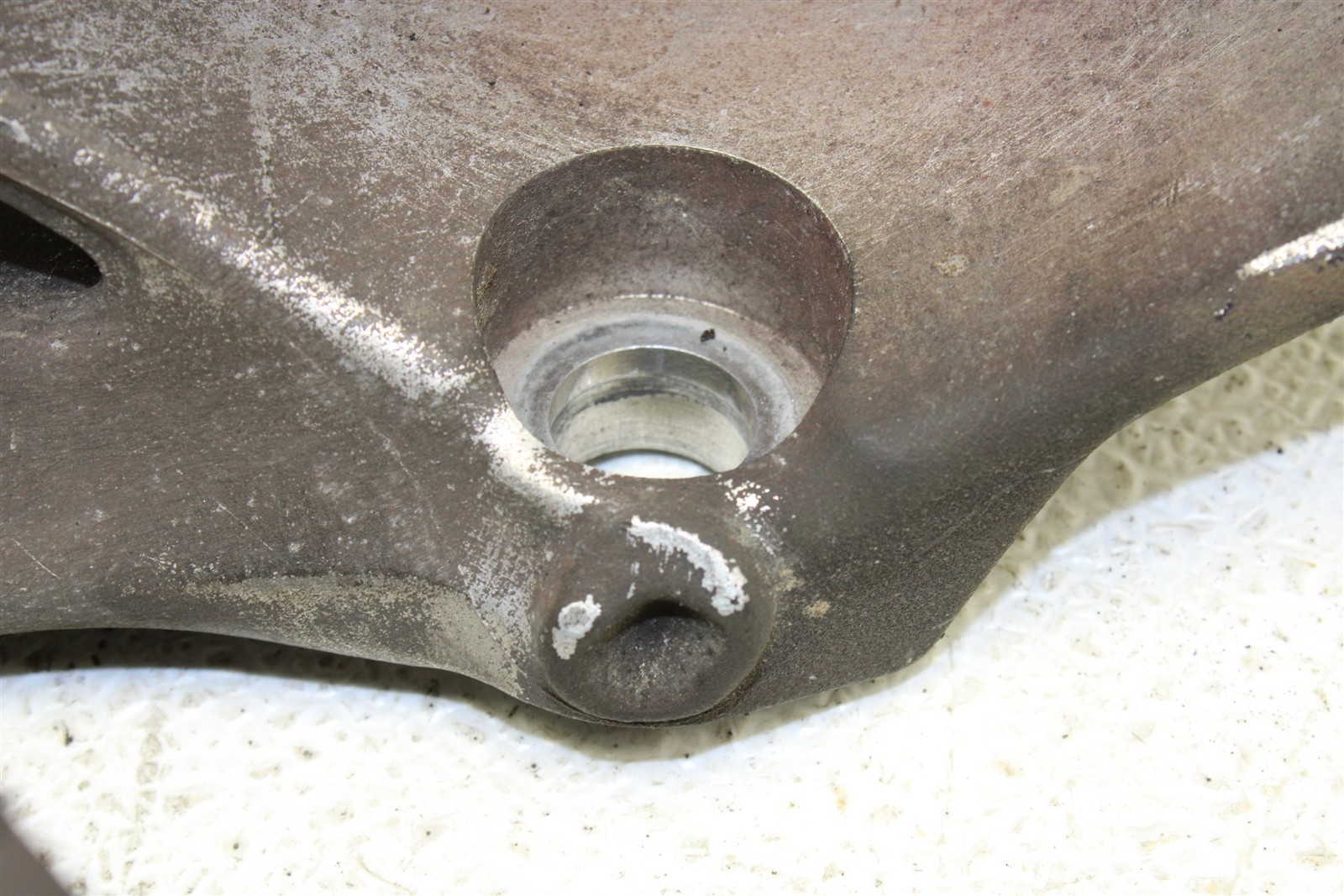 2008-2019 Maserati GranTurismo Rear Right Knuckle Spindle RH S08-19
