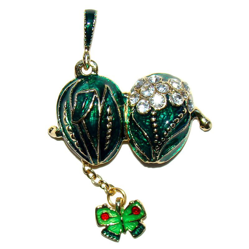 Pendentif œuf de style Fabergé vert pour sublimer vos tenues de soirée