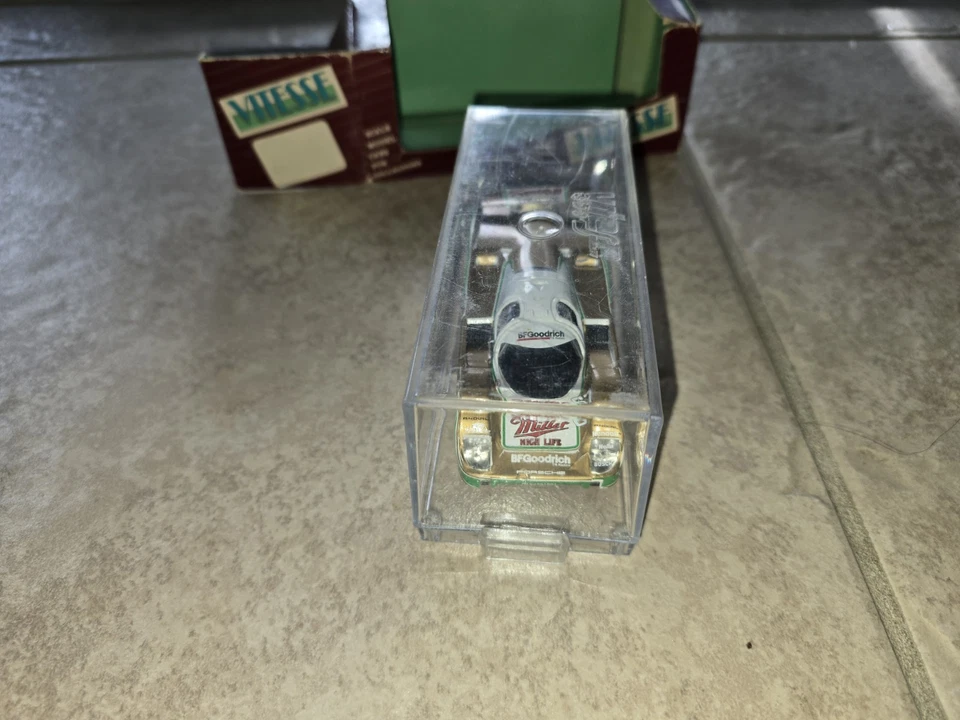 Coche de carreras Vitesse 1/43 Porsche 956 #67 Miller High Life Foto 3 de 4