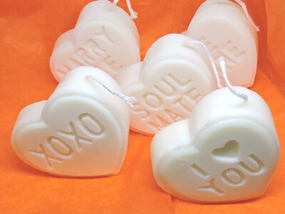 Große Love Hearts Sojawachskerze 80g Sweetheart Bonbonform Handarbeit Geschenk Deko