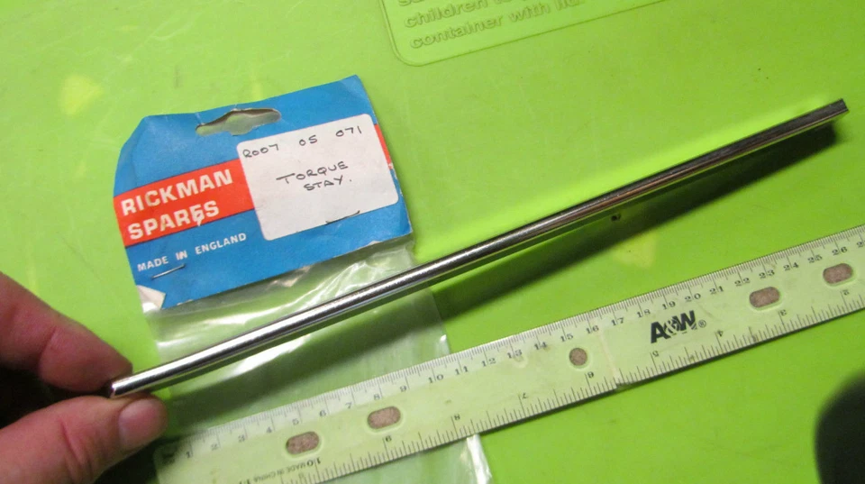 Brazo de retención de par de freno cromado de seis días Rickman NOS Zundapp 125 MX p/n R007 05 071 Foto 3 de 3