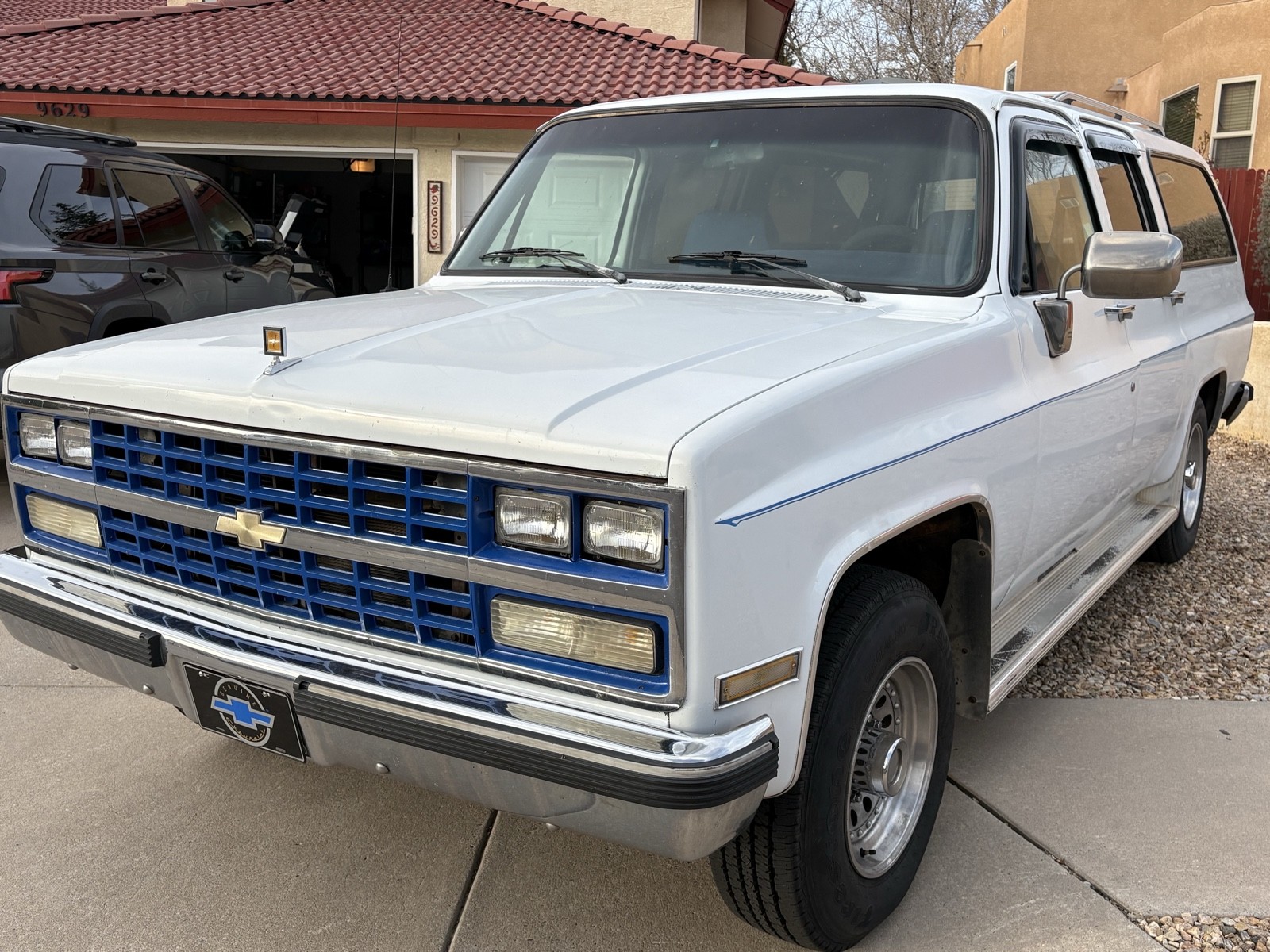 1990 Chevrolet Suburban for sale in Albuquerque New Mexico