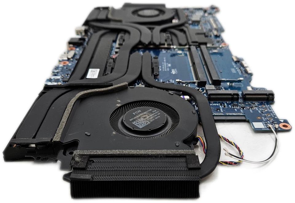 Placa madre Gigabyte AERO RP77 i9 11ª generación RTX 3060 Foto 2 de 4