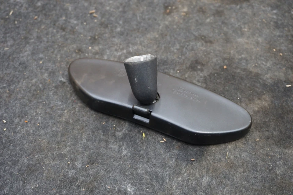 Rear View Mirror Assembly Manual Dimming OEM 9877315110401C Porsche Cayman 06-12 - Image 2 of 3