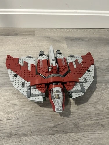 LEGO Star Wars  #75362 Ahsoka's T-6 ShuttleLEGO  ￼