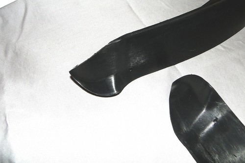 1967 1968 Cougar Front Fender to Bumper Shields, Rubber (pair) Reproduction - Picture 5 of 8