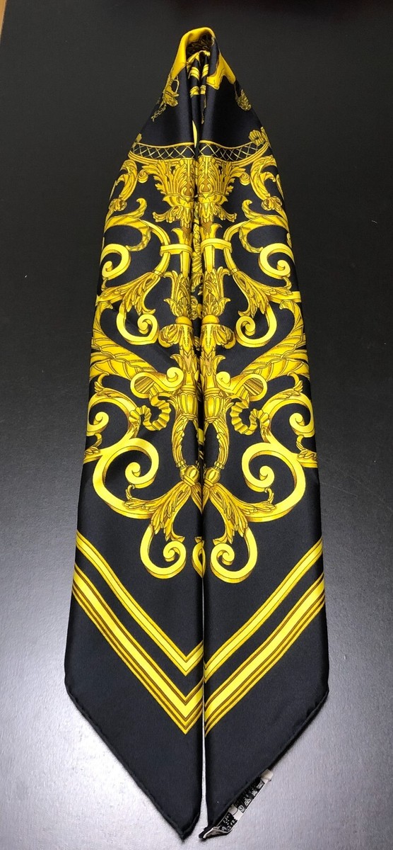 HERMES Silk Scarf LES TUILERIES 90 Carre Rarely Used France HERMES Silk Scarf LES TUILERIES 90 Carre Rarely Used France