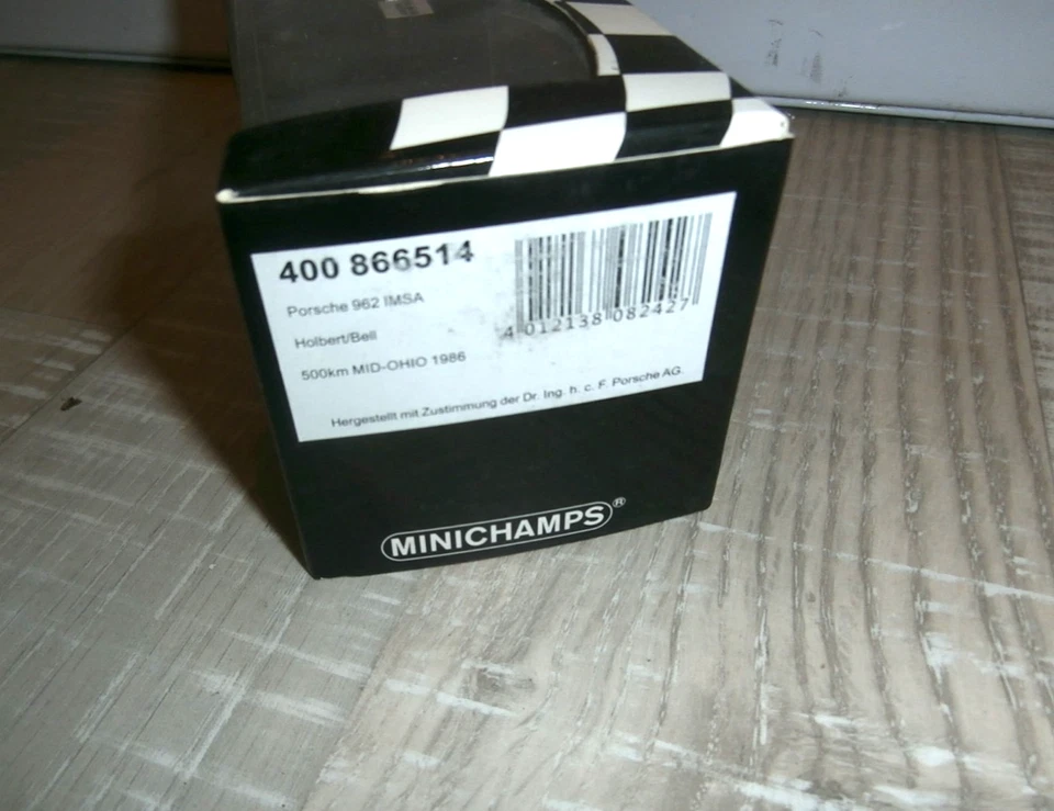 VOITURE VINTAGE MINICHAMPS PORSCHE  962 IMSA LOWENBRAU HOLBERT BELL - Photo 3/3
