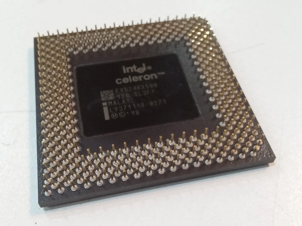 Celeron socket 370 500 MHz CPU - SR3FY - Image 2 of 2