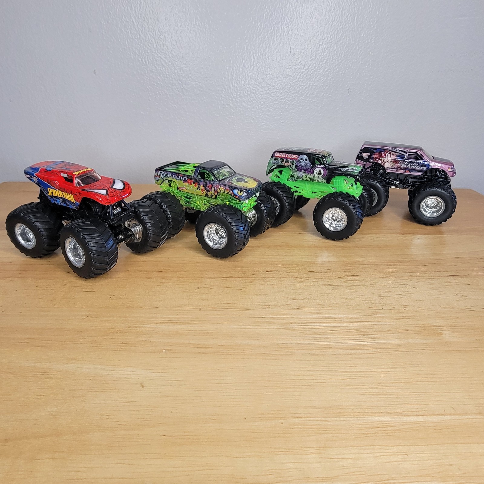 Hot Wheels Monster Jam Truck Lot Of 4