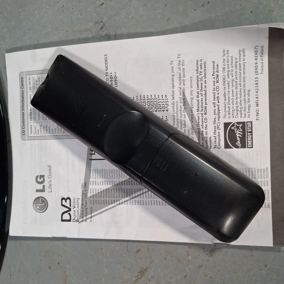 LG 26lh2000 HD Ready 26” TV Freeview HDMI with Remote Control And Manual - Image 3 of 4