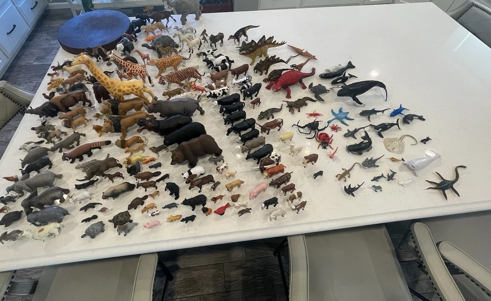 Safari Ltd Lote de 200 Insectos Animales Dinosaurios de Granja, Zoológico, Salvajes, Agua ENVÍO GRATUITO Foto 3 de 4