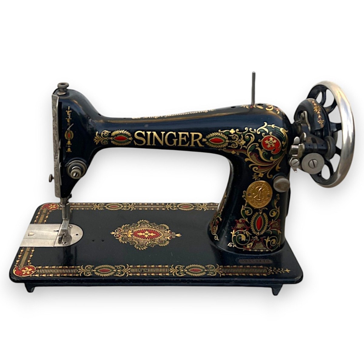 ANTIQUE 1920s SINGER SEWING MACHINE MODEL 66 'RED EYE' CLEAN