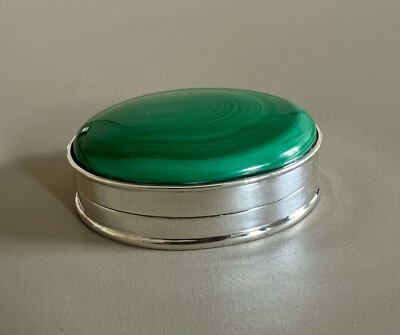 Hervorragende massive Silber & Malachit Pillendose ovale Form