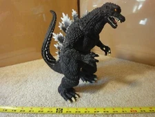 TOHO, Bandai 2007 Godzilla Kaiju, 11" action figure, Sci-fi movie monster. 