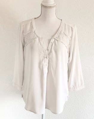 white chiffon flowy blouse