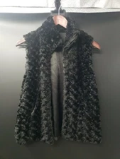 Cejon Black Faux Fur Full Zip Vest Satin Lining Stand Up Collar Size Large