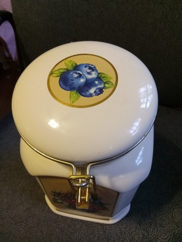 Bote de diseño de fruta hecho exclusivamente para Knott's Berry Farm Foods cerámica - Imagen 6 de 7