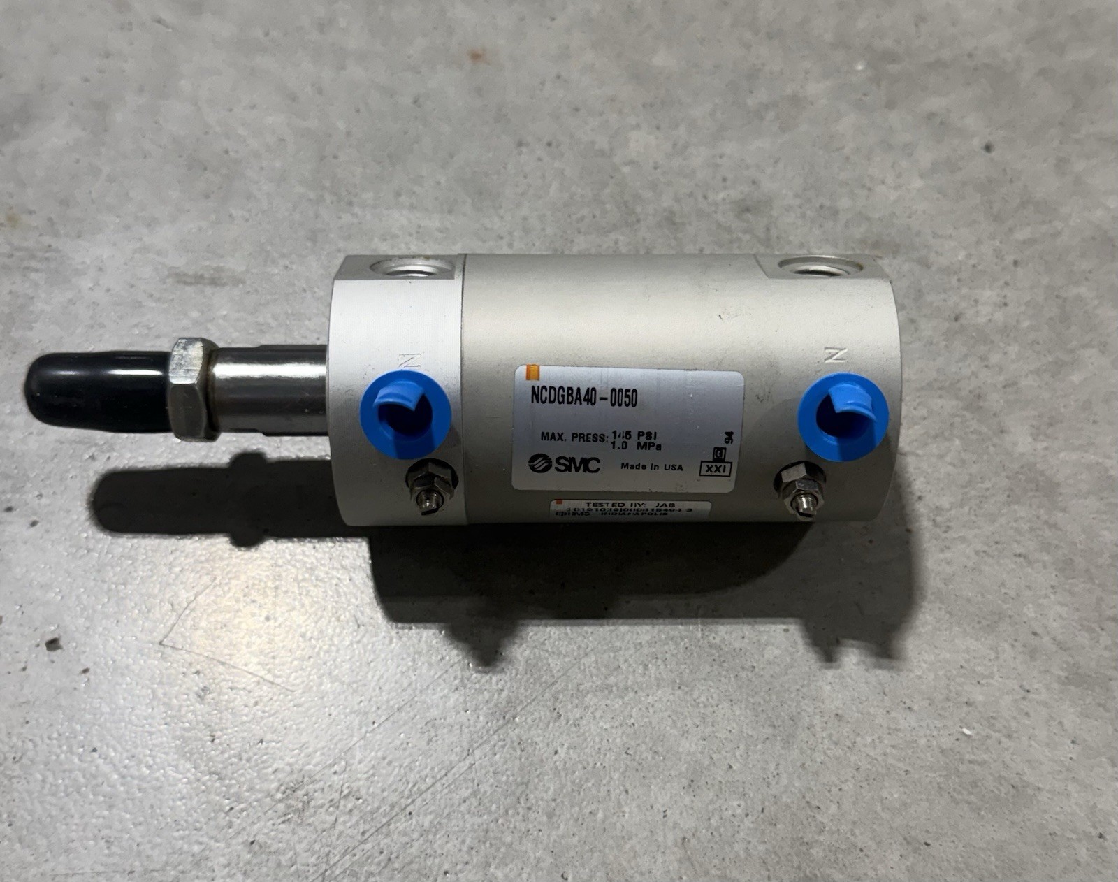 SMC NCDGBA40-0050 Pneumatic Cylinder 1-1/4” Bore X 1/2”Stroke *NEW OPEN BOX*