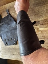 Medieval real Leather Arm Guards Bracers Pair Viking Warrior Costume Cosplay New