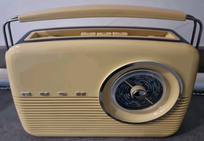 おしゃれラジオ レトロラジオ BUSH RADIO 復刻TR82