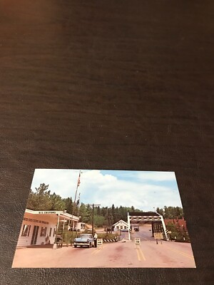 U.S. CUSTOMS - PIGEON RIVER - MINNESOTA  - UNPOSTED POSTCARD