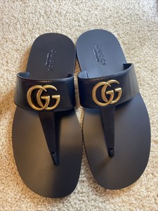 gucci gg logo flip flop
