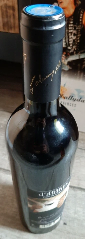 Johnny Hallyday-Bouteille de vin collector - Rouge -Terre D Aumes - Neuve - 2008 - Photo 4/4