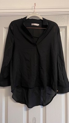 floaty chiffon style fabric size 10-12 black blouse 3/4 roll up sleeve v-neck