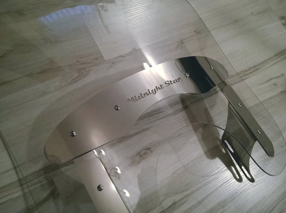 PARABRISAS PREMIUM YAMAHA MIGHT STAR 1300 Foto 2 de 4