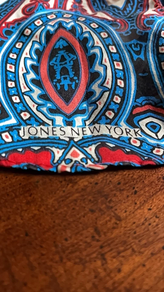 Bufanda de seda Jones New York Foto 3 de 4