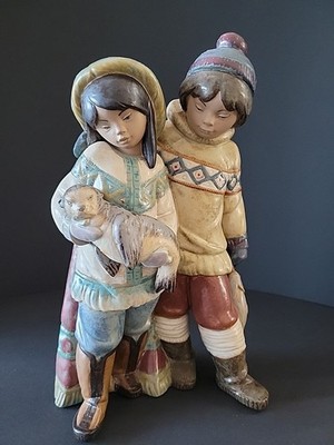 Lladro 2227 Arctic Allies Figurine Juan Huerta Porcelain GRES Finish Native Art 