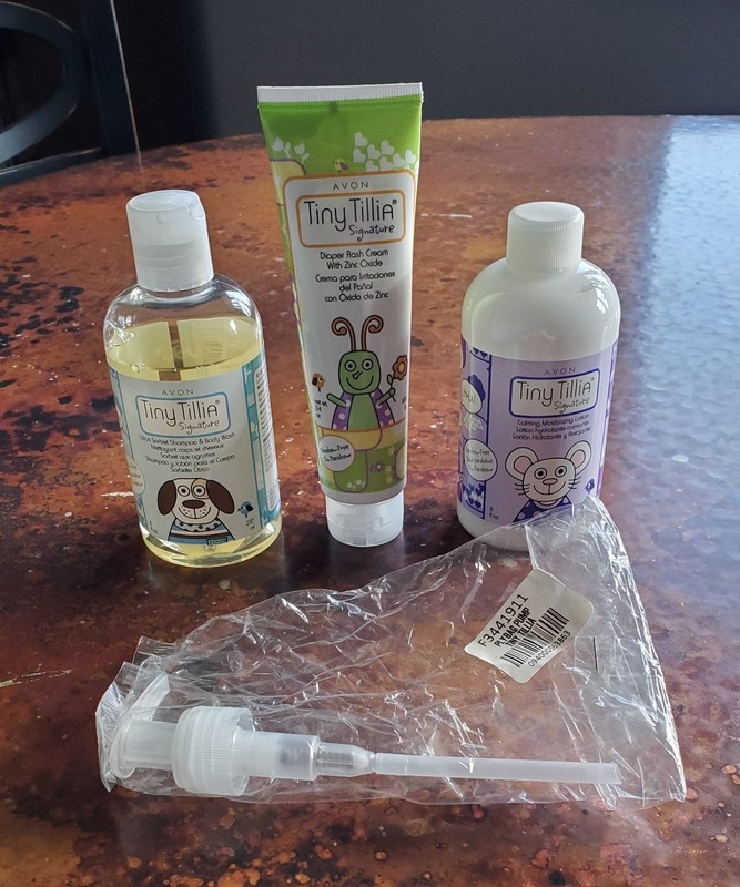 NEW/SEALED!! Vintage Avon Tiny Tillia Baby Bath Set-RETIRED PRODUCT LINE!
