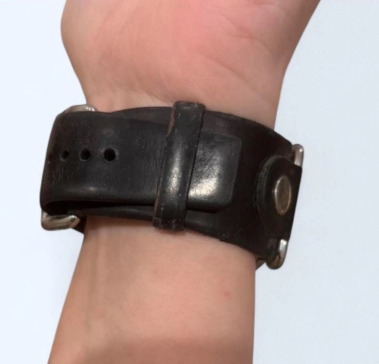 Auténtico reloj Marc by Marc Jacobs negro y plateado de principios de la década de 2000 Foto 3 de 4