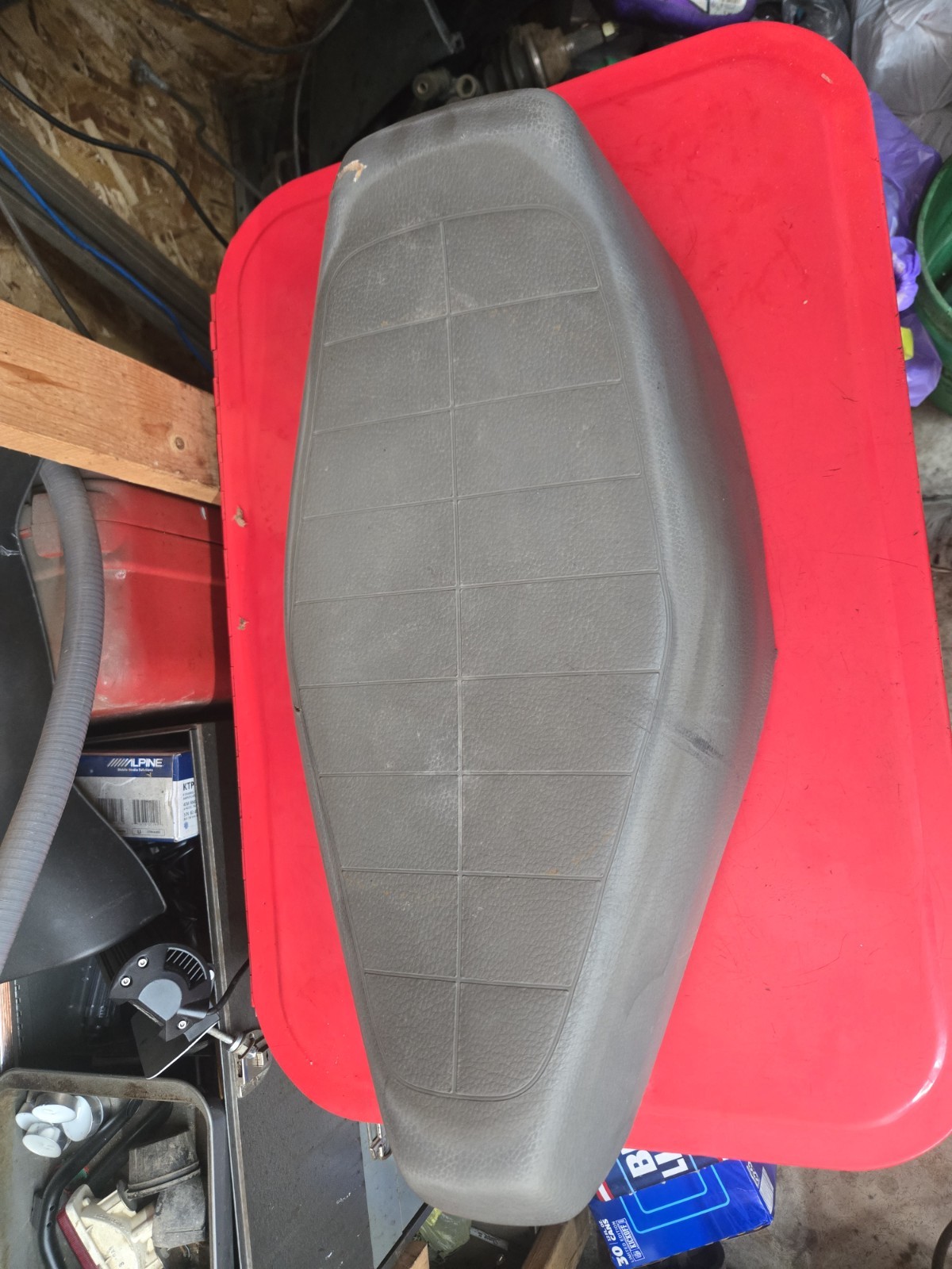 1989 Honda CH80 Elite seat saddle cushion pan complete oem