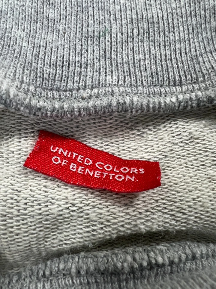 United Colors Of Benetton Sweatshirt M Gray Embroidered Logo Unisex READ SIZING - Image 3 of 4
