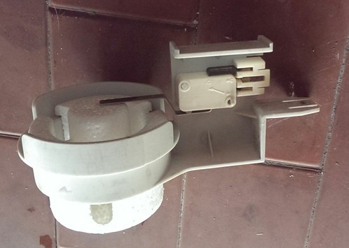 Galleggiante per Antitrabocco 60 cm Lavastoviglie Ariston Hotpoint LFT 216  A/HA | eBay