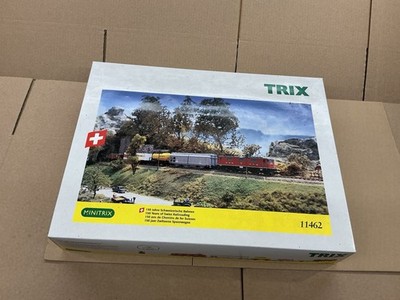 TRIX SPUR N ELEKTROLOK RE 4/4 MIT 3X GÜTERWAGEN WAGGONS 11462 LESEN!
