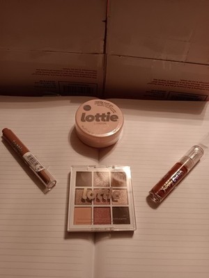 Lottie Makeup Set. Set Includes: Undereye Setting Powder,  Eyeshadow,  Lip Gloss