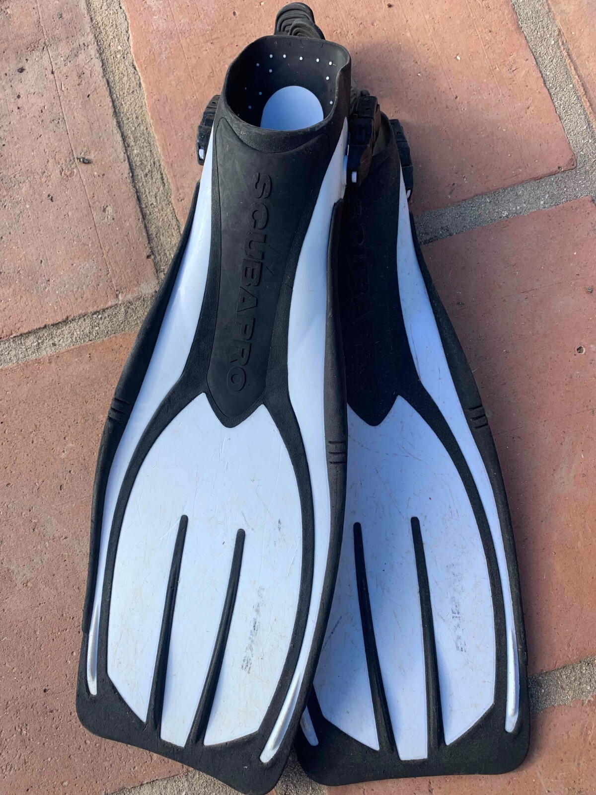 Aletas de buceo, Scubapro talla S