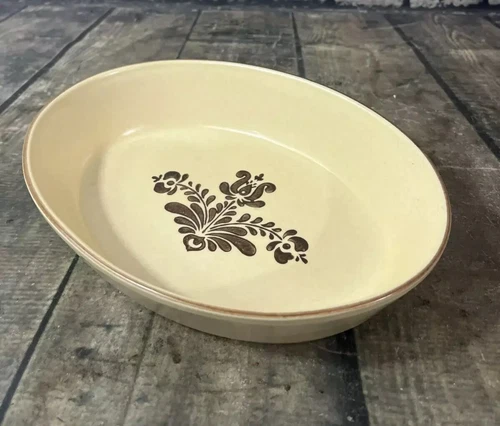 PFALTZGRAFF STONEWARE Village Pattern #241 Oval Baking Dish Vintage 