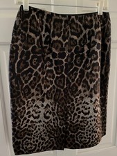 DANA BUCHMAN SKIRT, SIZE 6P, HEAVY SILK ANIMAL PRINT FABRIC, HIDDEN BACK ZIPPER