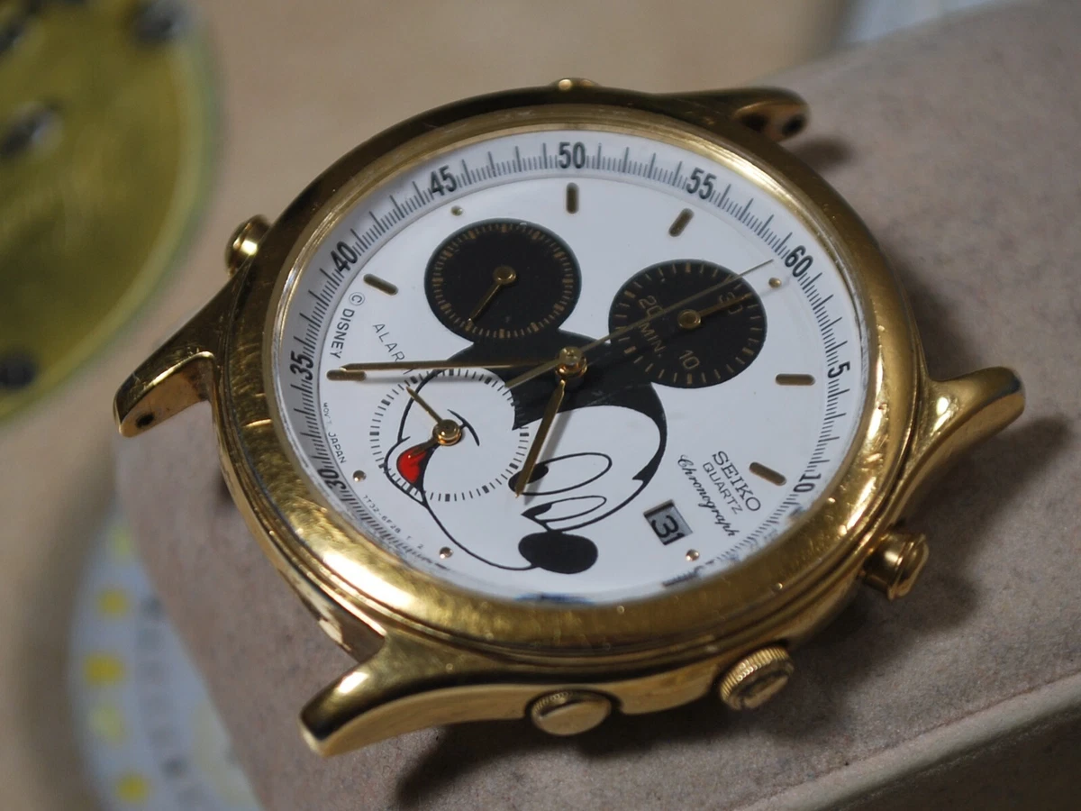 Seiko mickey cheap mouse chronograph watch